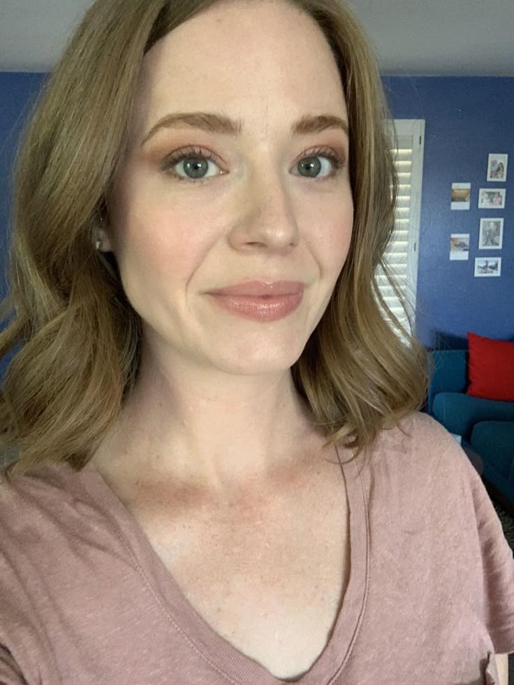 <em>Amelia Torres</em>